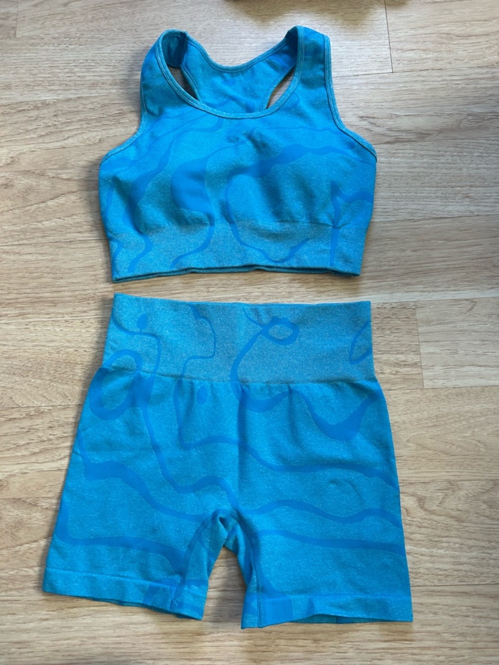Set - Blue 💙 Sz.M Women's Seamless Workout Yoga Bra & Bike Shorts